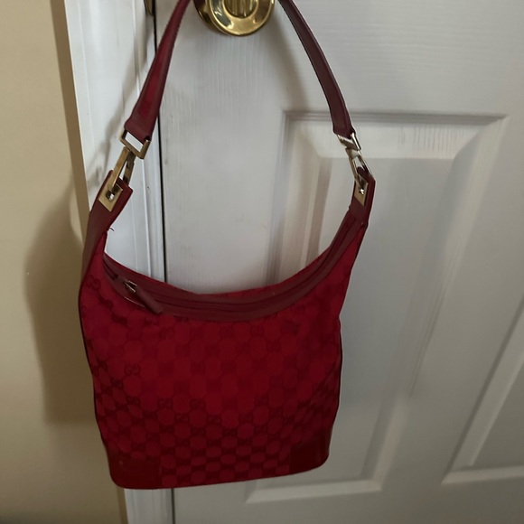 Gucci Red Hobo Bag Excellent Vintage Condition - Picture 1 of 15